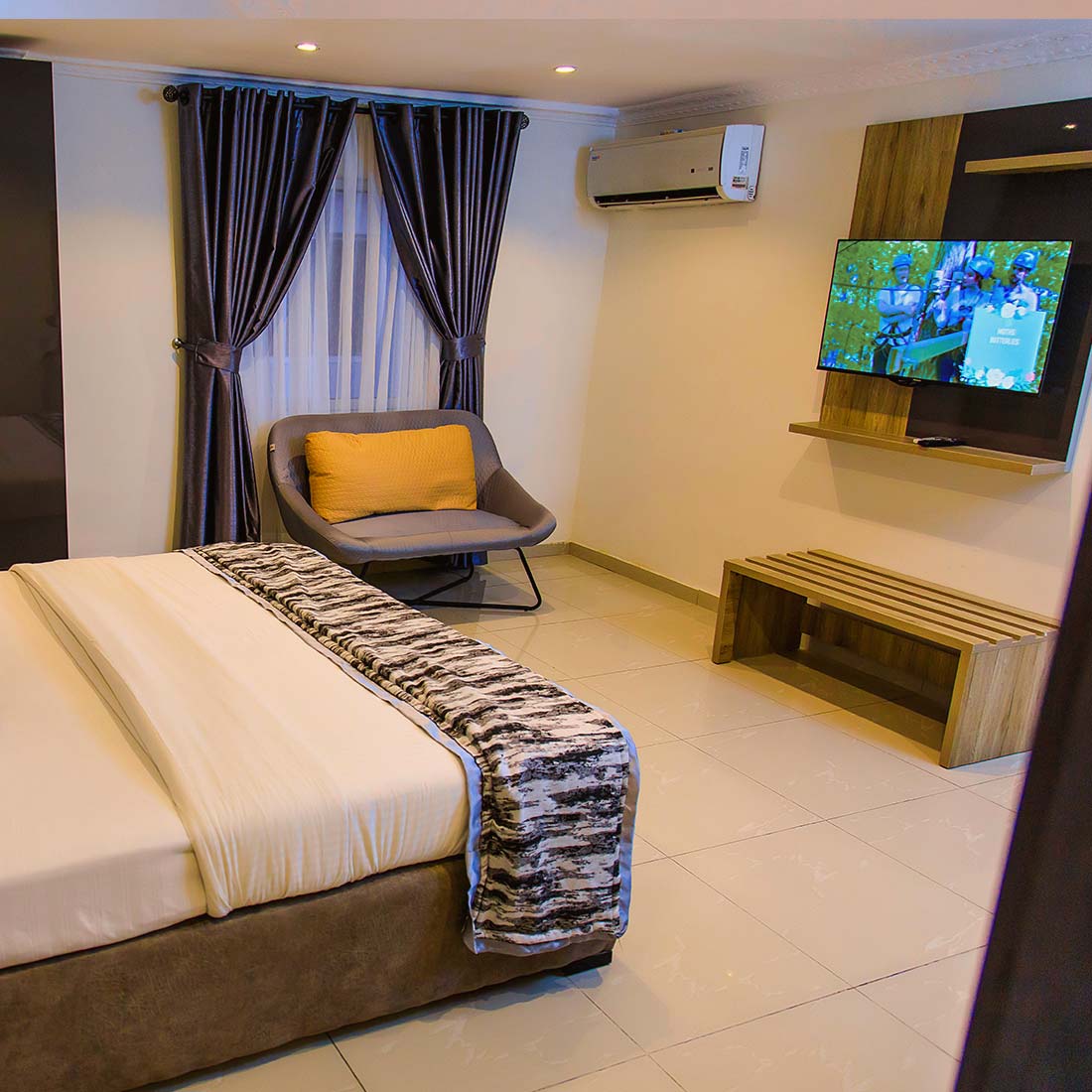 aries-suites deluxe rooms 002